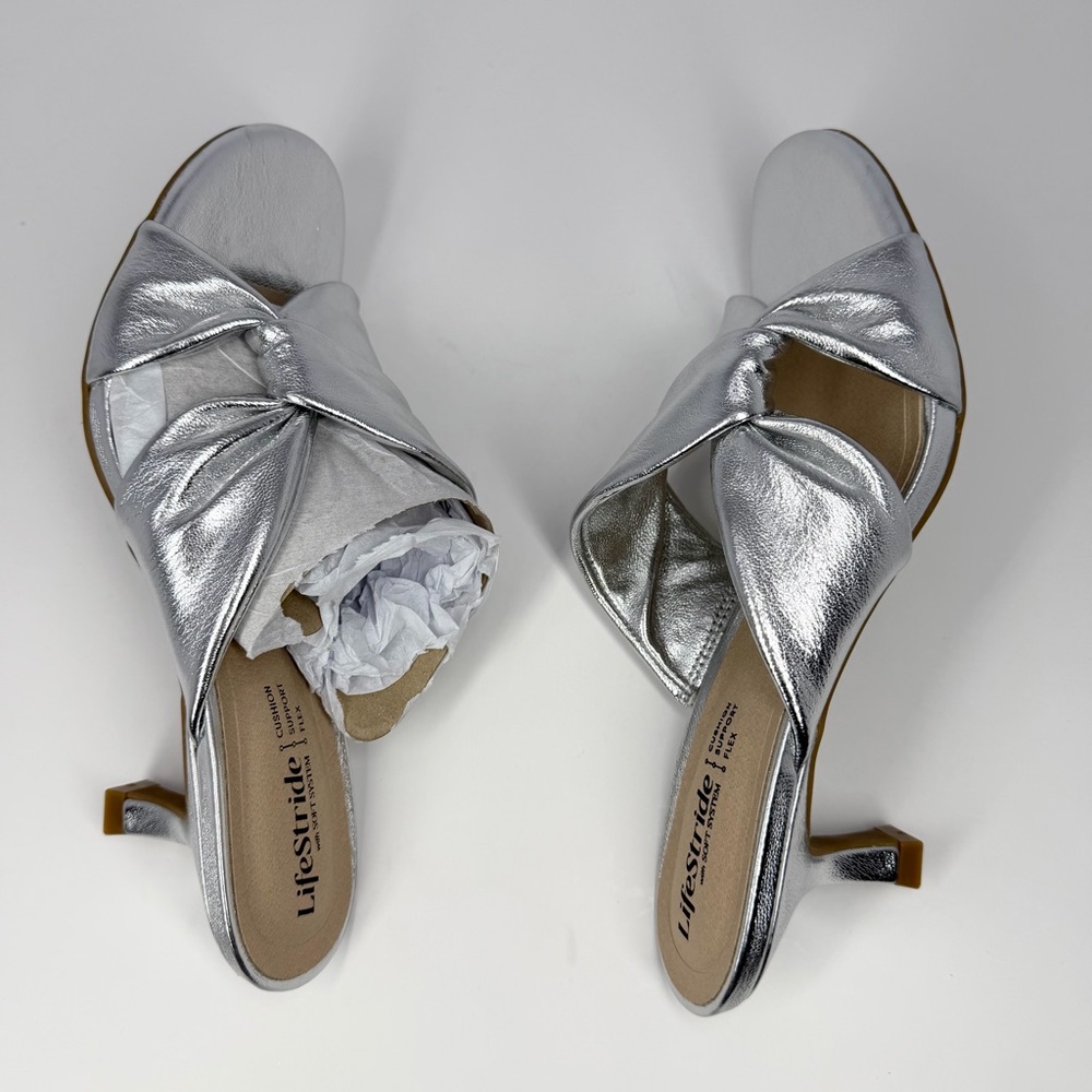 LifeStride Nori Slide Kitten Heel Sandals Silver Faux Leather Size 8M - Picture 9 of 14